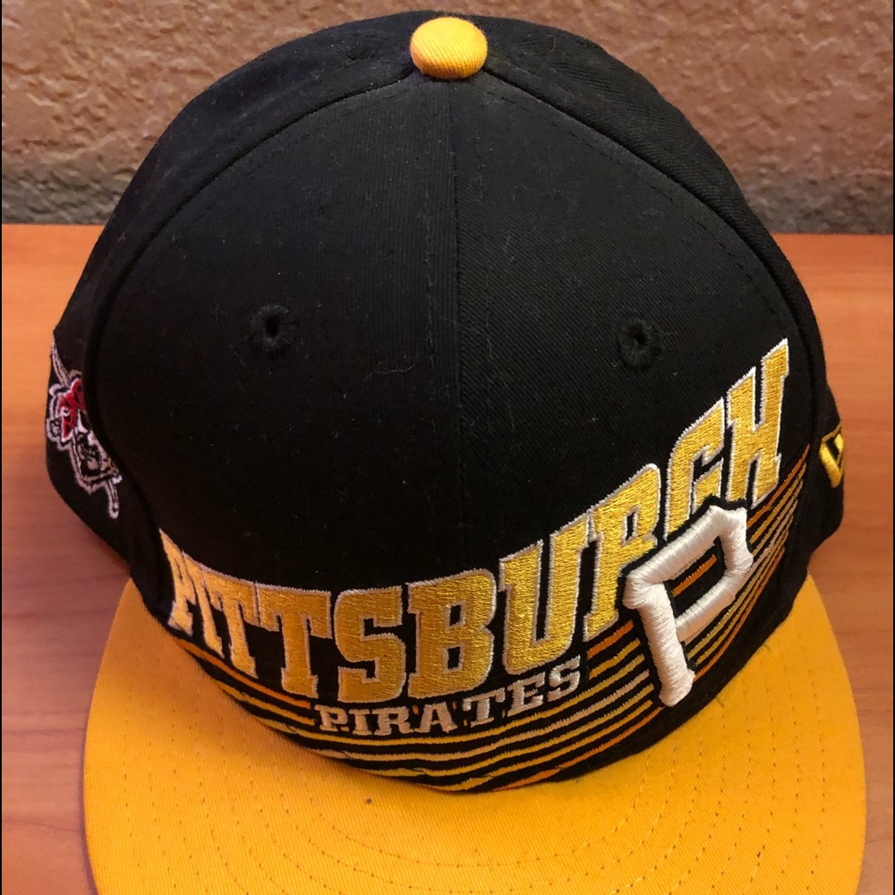 Flat brim Pirates fitted